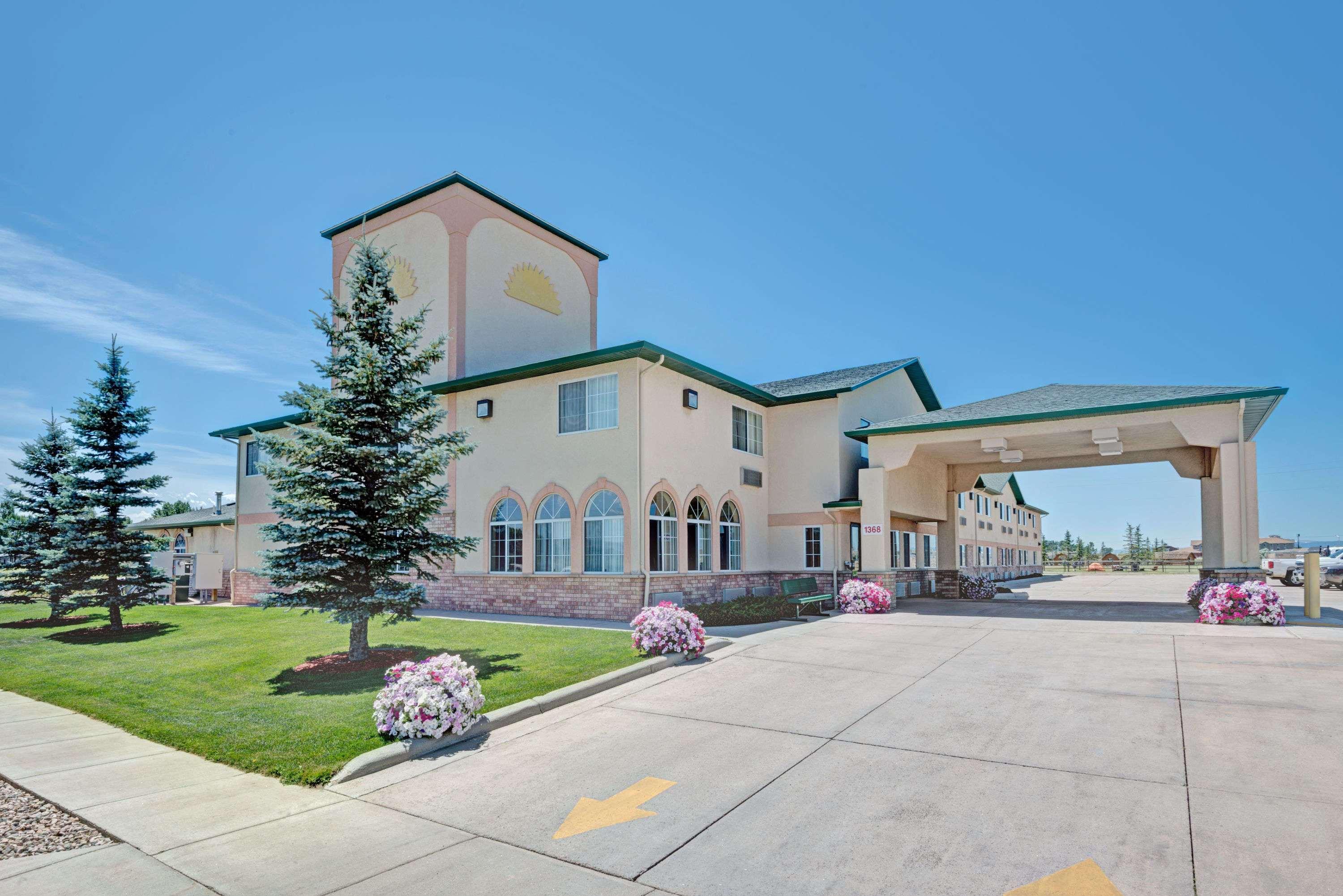 Days Inn By Wyndham Laramie Buitenkant foto